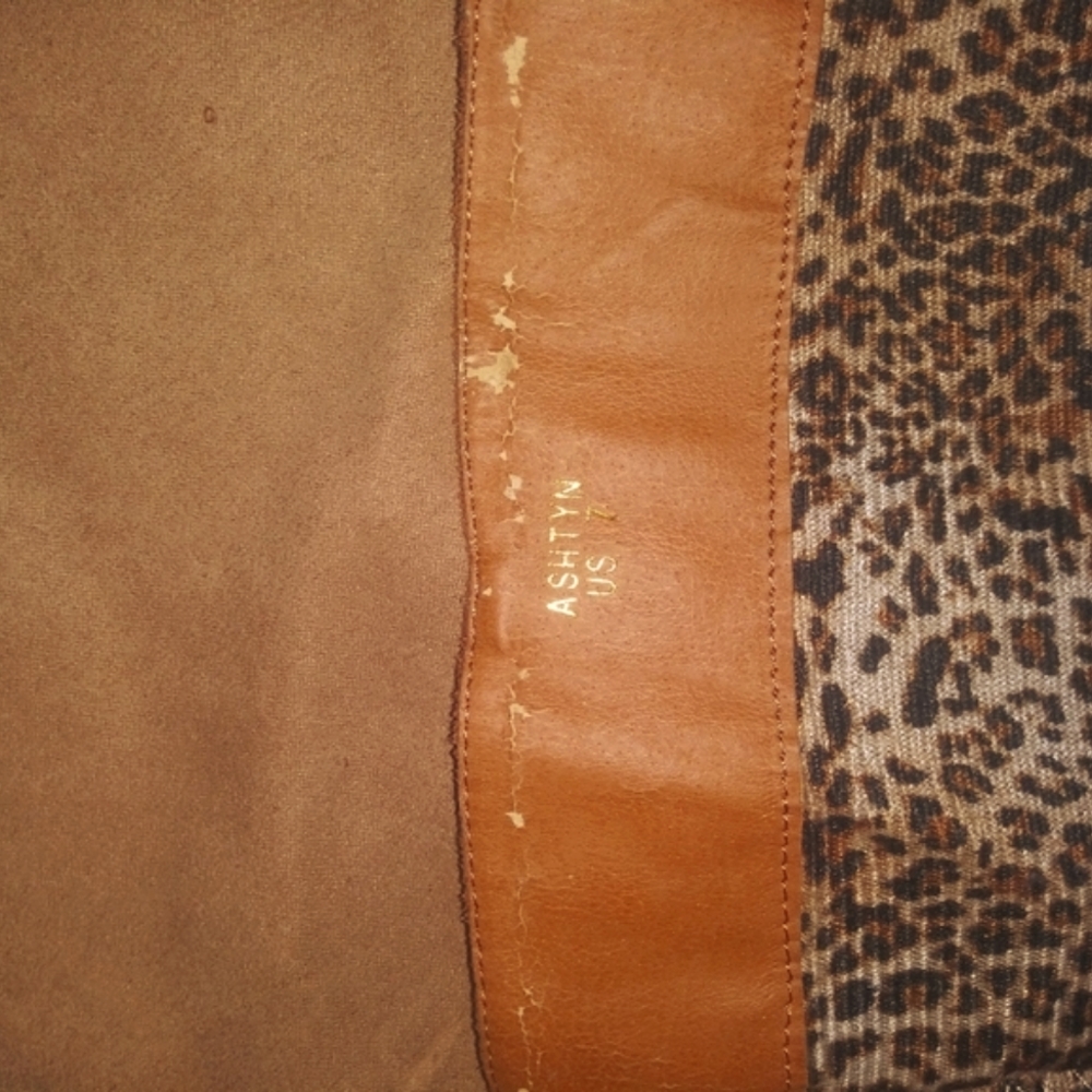 Boots - Picture 4 of 4